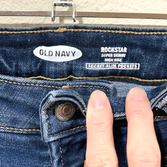 OLD NAVY Rockstar Super Skinny High Rise Jean’s - Picture 8 of 10